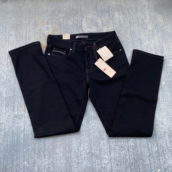 Black Levi jeans - Picture 1 of 9